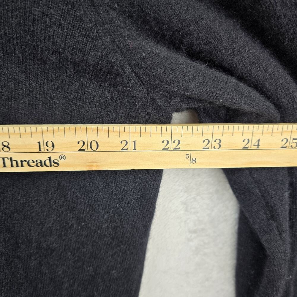 The Men's Store Bloomingdale's V-neck Sweater XL Black 100% Cashmere Long Sleeve - Picture 7 of 8